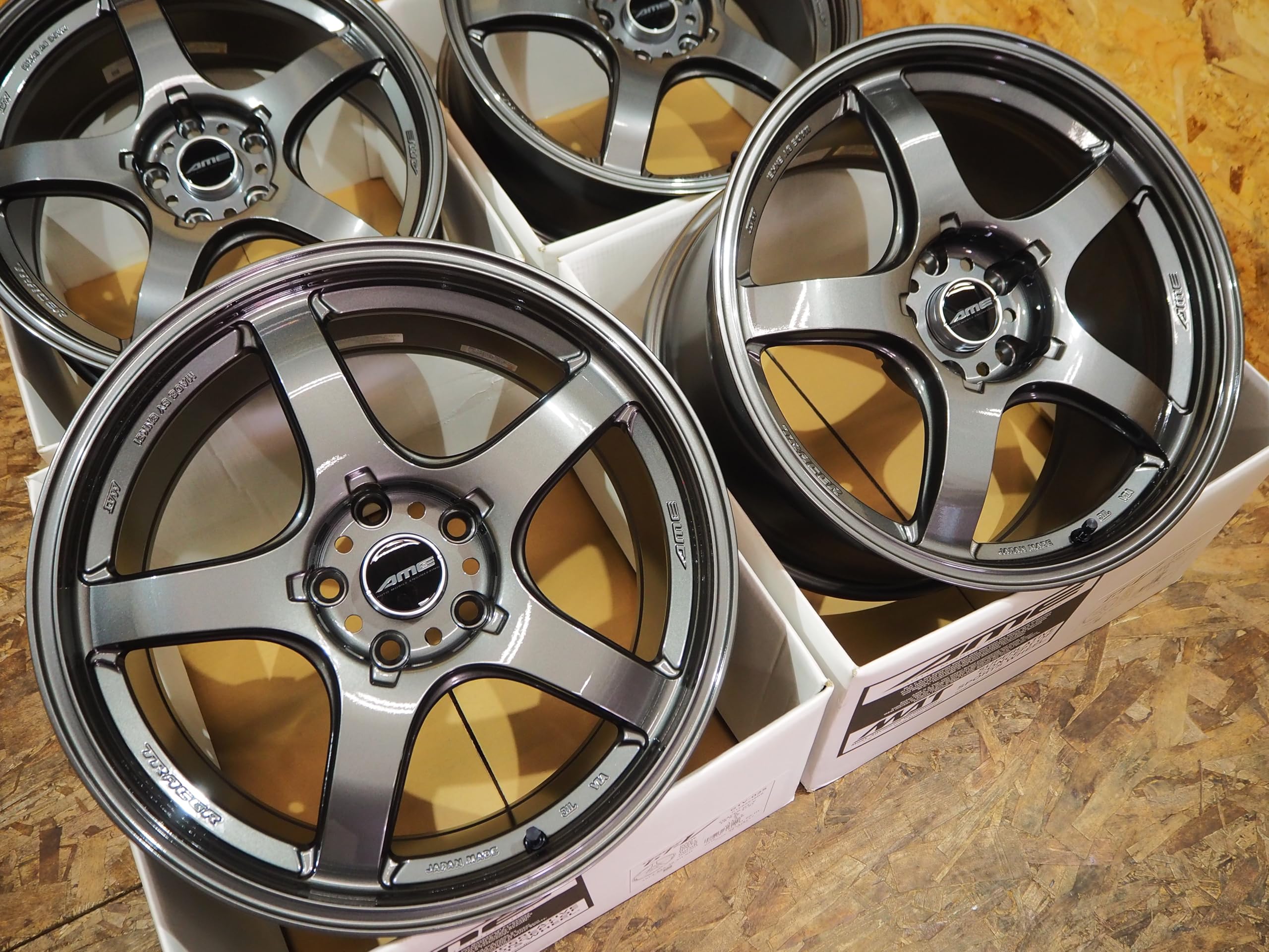 Amazon.co.jp: ホイール 4本セット TRACER GT-V 18インチ 9.5J +30